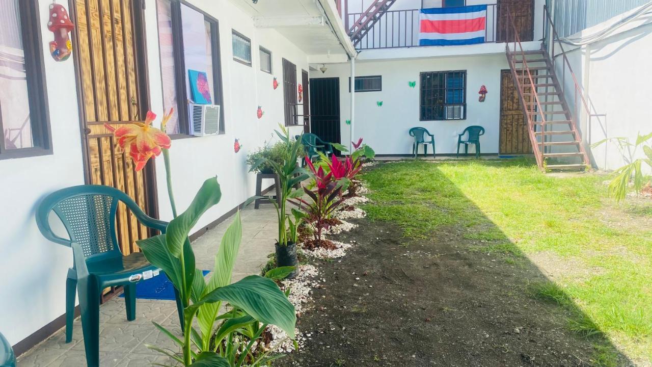 Nomada's Digital Hostal